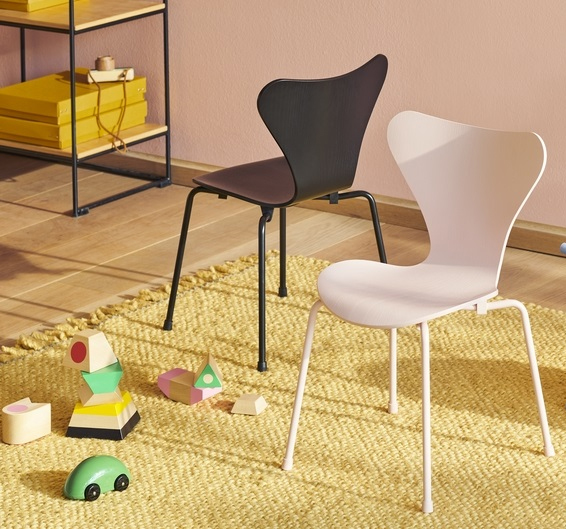 Fritz Hansen Series 7 Childrens Chair Fritz Hansen Series 7 Childrens Chair