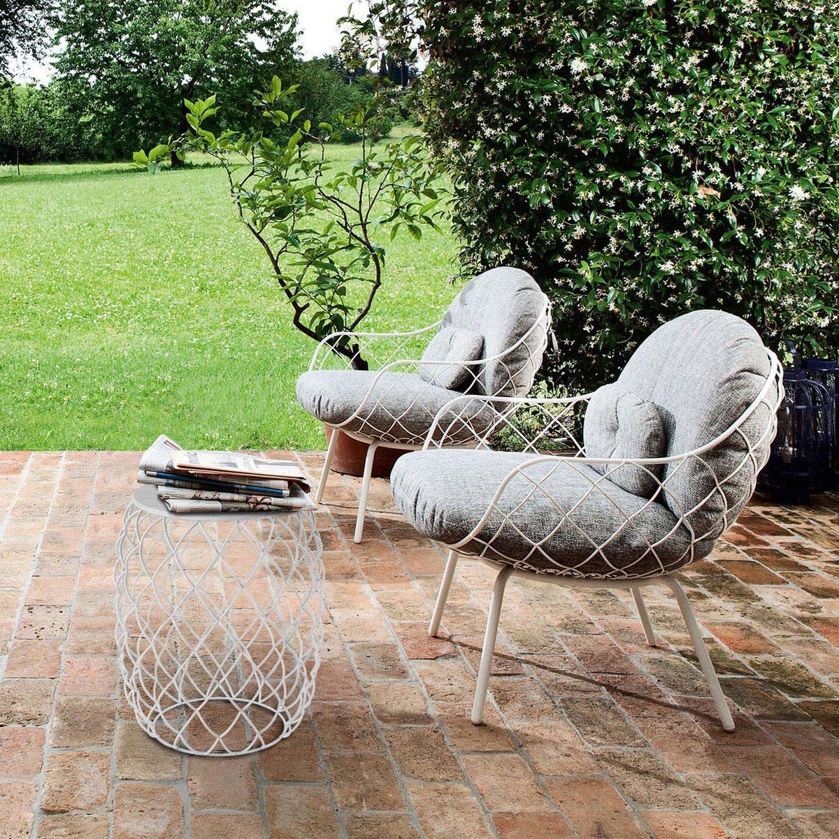 Magis Pina Armchairs and Side Table Magis Pina Armchairs and Side Table