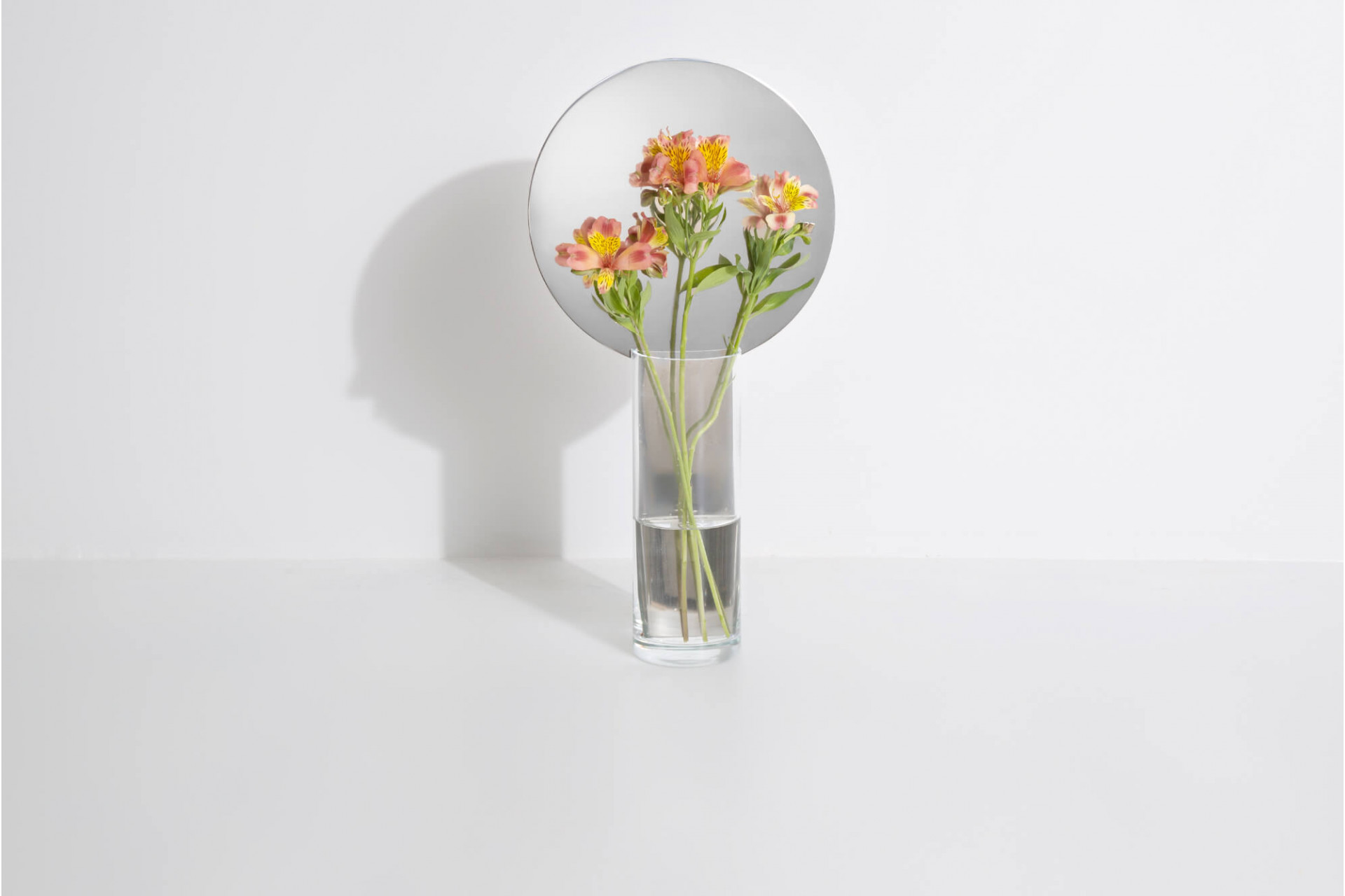 Narciso Vase