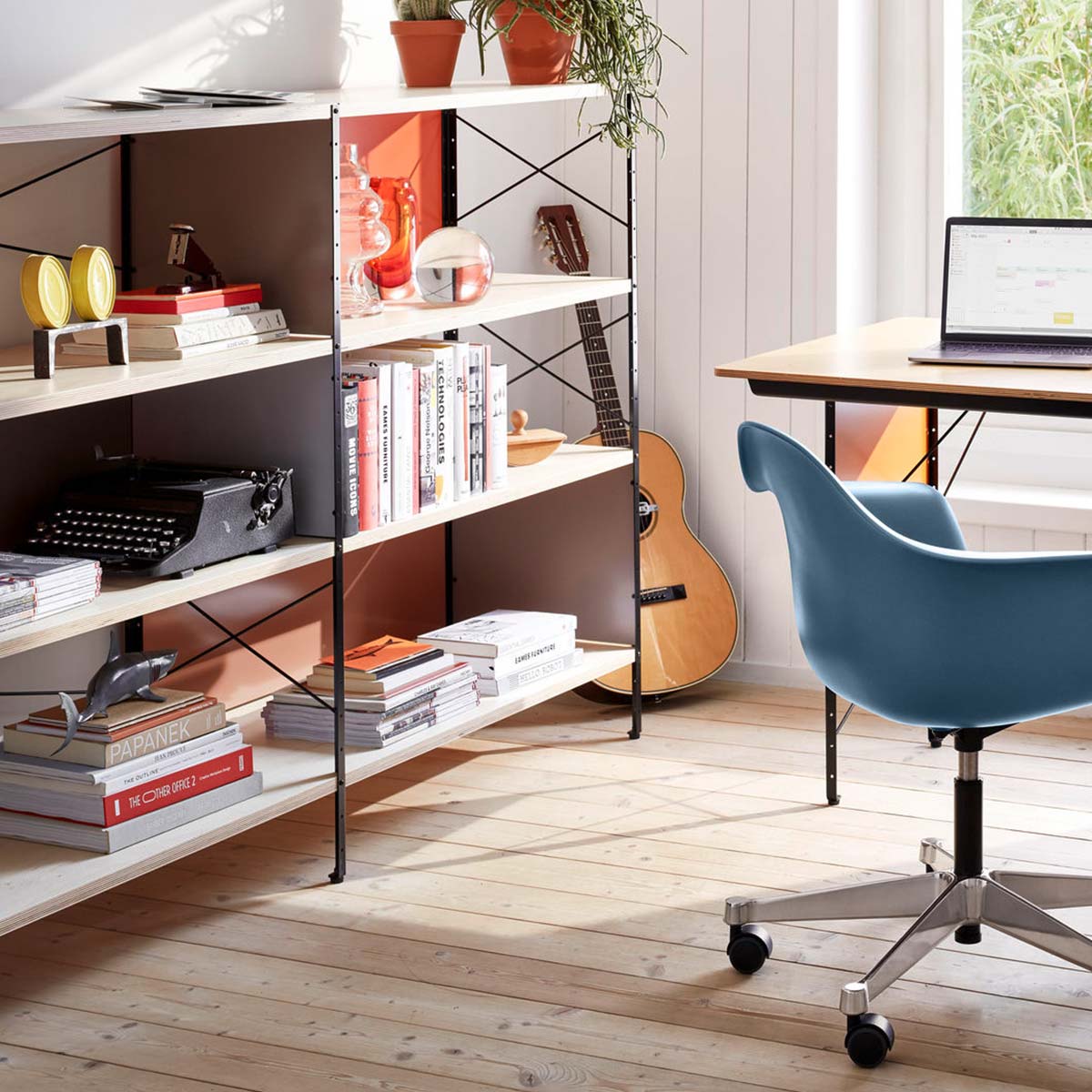Vitra Eames Shelving Unit ESU Vitra Eames Shelving Unit ESU